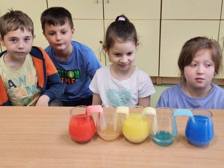 MAGIA KOLORÓW W KLASIE 1A
